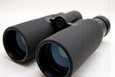 Protective neoprene cover for binoculars